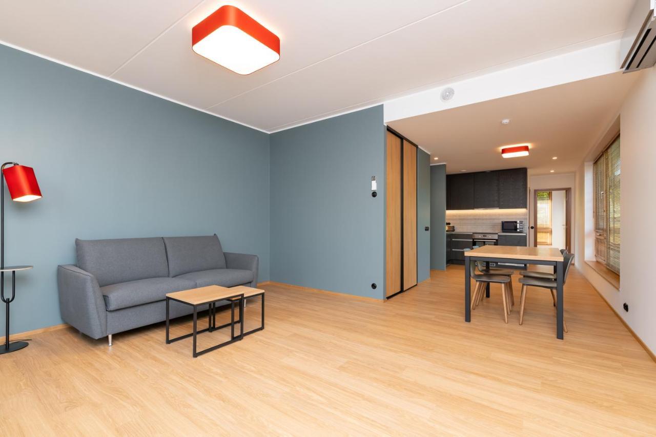 Self-Check-In Spacious 1 Bedroom Apartment With Free Parking Tallinn Exterior photo